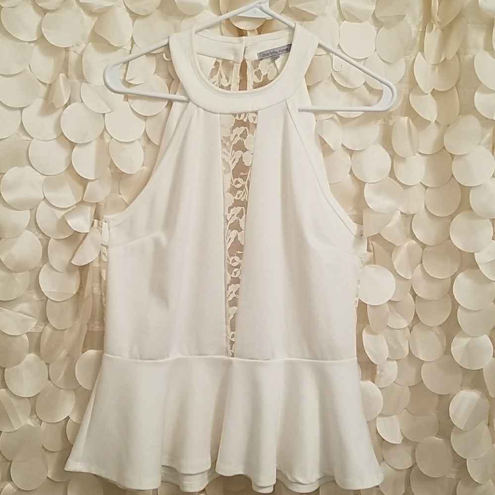 Sleevless lace shirt